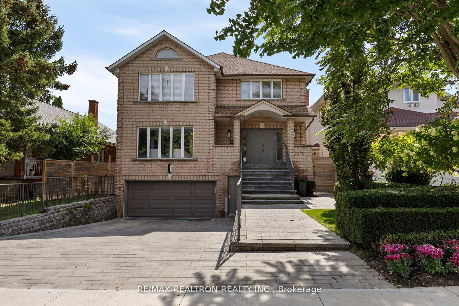 597-coldstream-avenue-toronto-ontario-c13175996