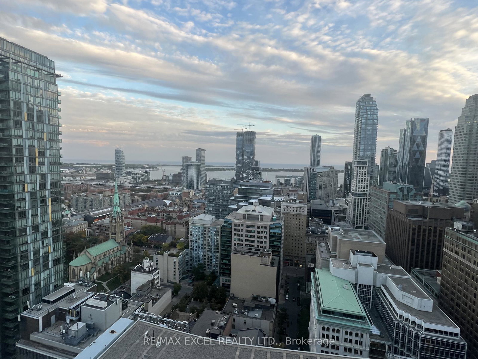 25-richmond-street-toronto-ontario-c13176006