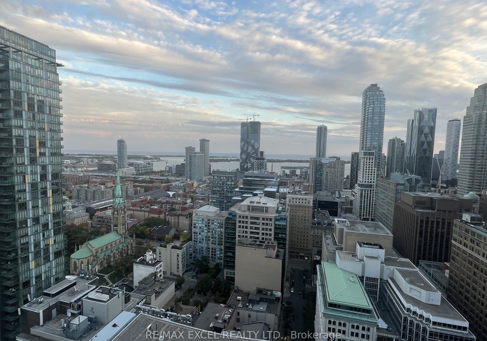 25-richmond-street-toronto-ontario-c13176006