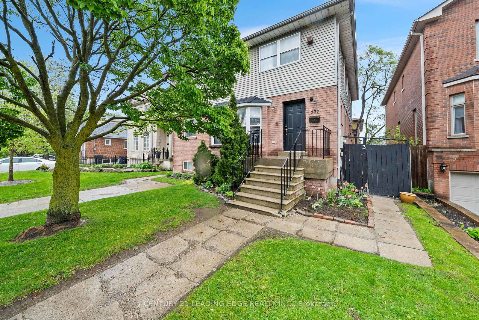 527-glengarry-avenue-toronto-ontario-c13176280