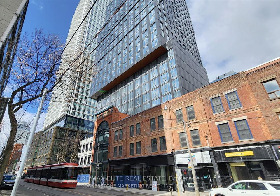 100-queen-street-e-toronto-ontario-c13176432