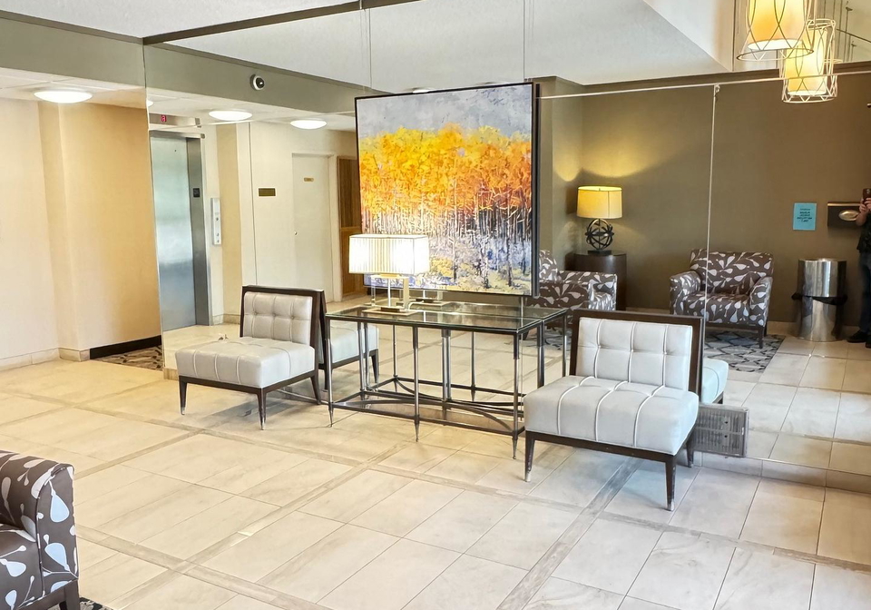 10-fashion-roseway-north-york-ontario-c13176922