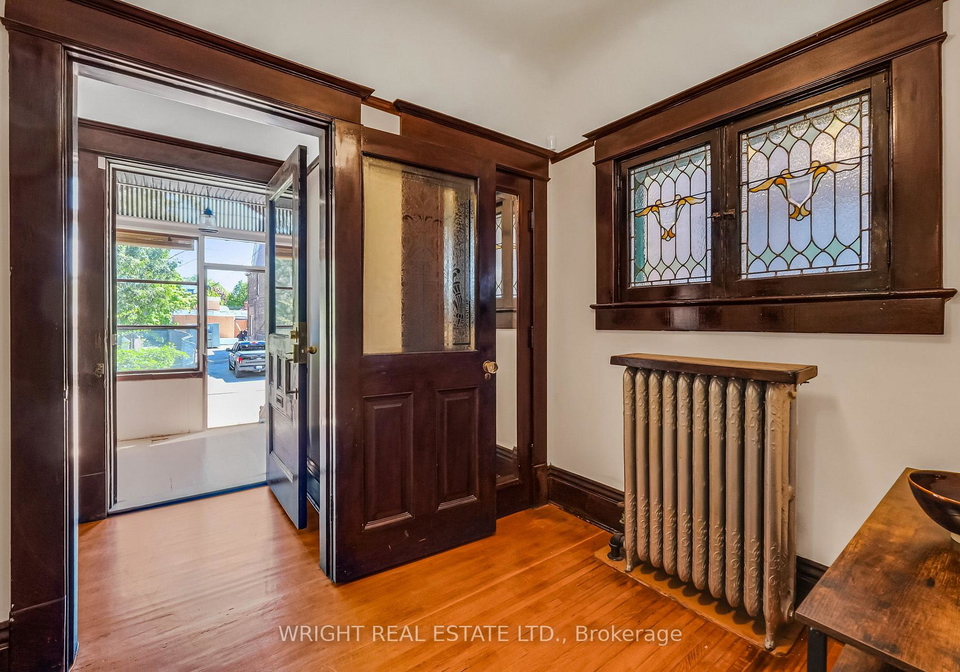 170-delaware-avenue-toronto-ontario-c13176926