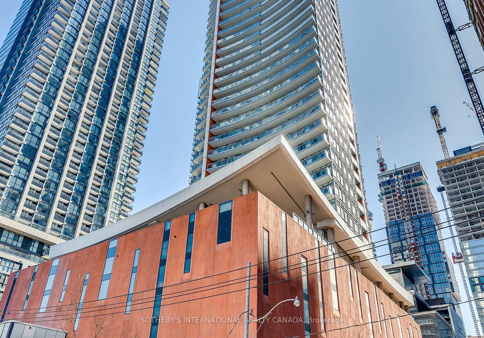 21-widmer-street-toronto-ontario-c13176980