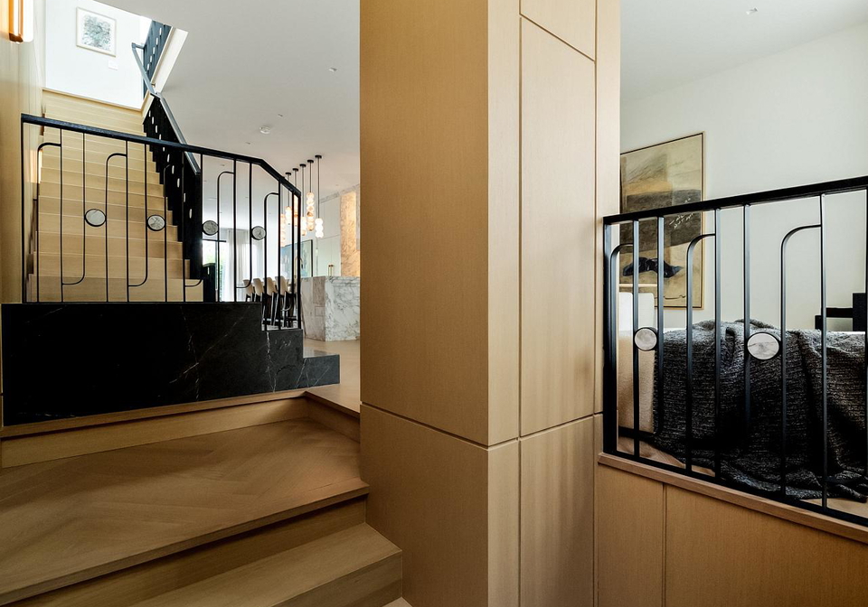 126-sherwood-avenue-toronto-ontario-c13176998