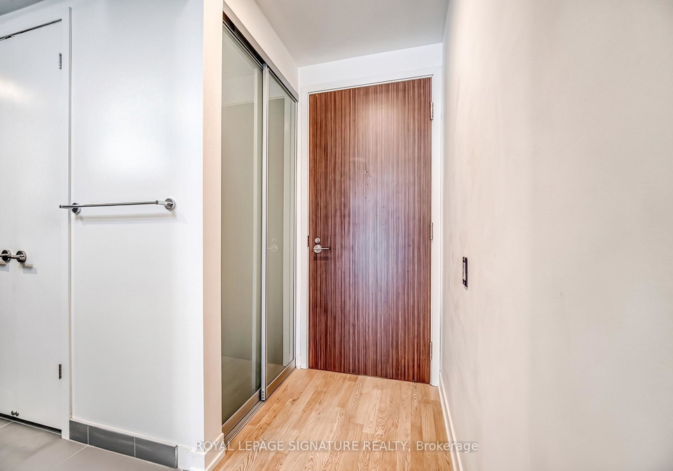461-adelaide-street-w-toronto-ontario-c13177170