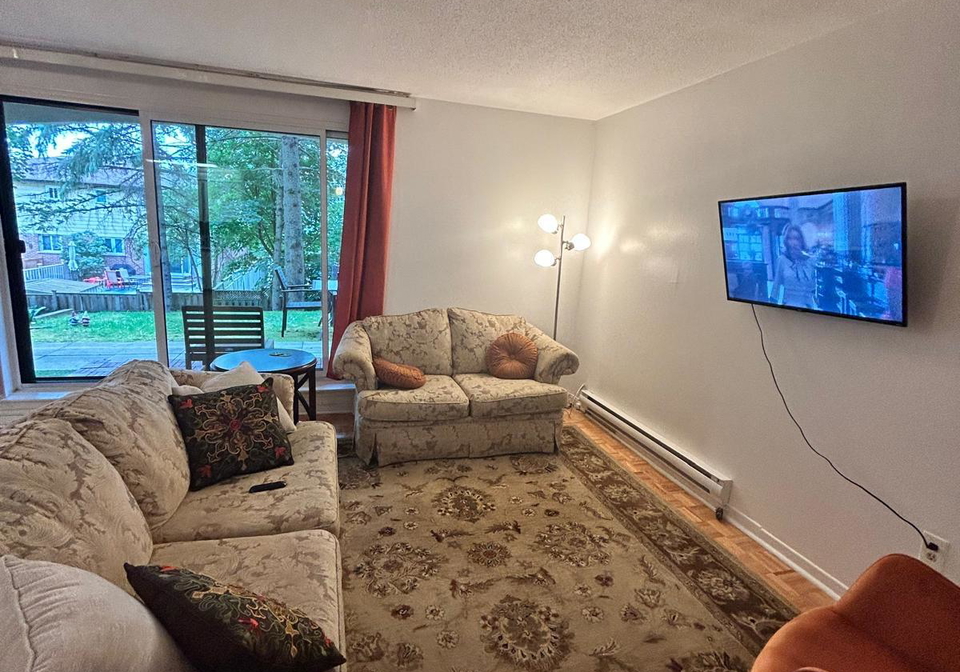 25-pebble-byway-north-york-ontario-c13177902