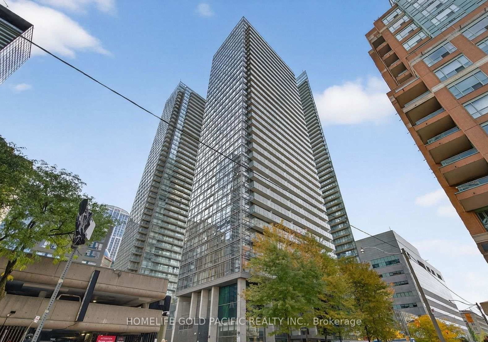 37-grosvenor-street-toronto-ontario-c13179128