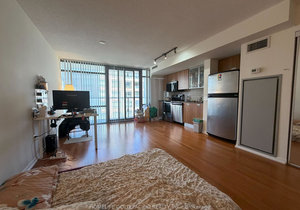 37-grosvenor-street-toronto-ontario-c13179128
