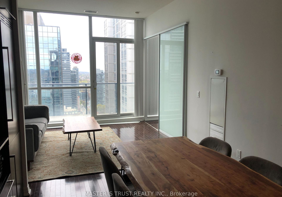 770-bay-street-toronto-ontario-c13181182