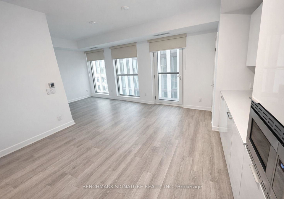121-saint-patrick-street-toronto-ontario-c13181350