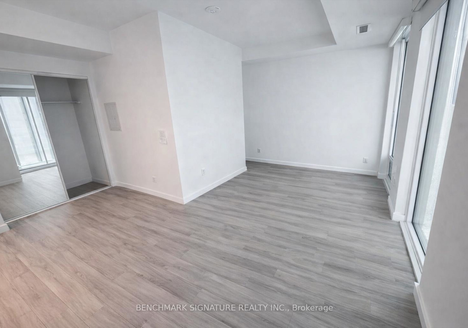 121-saint-patrick-street-toronto-ontario-c13181350