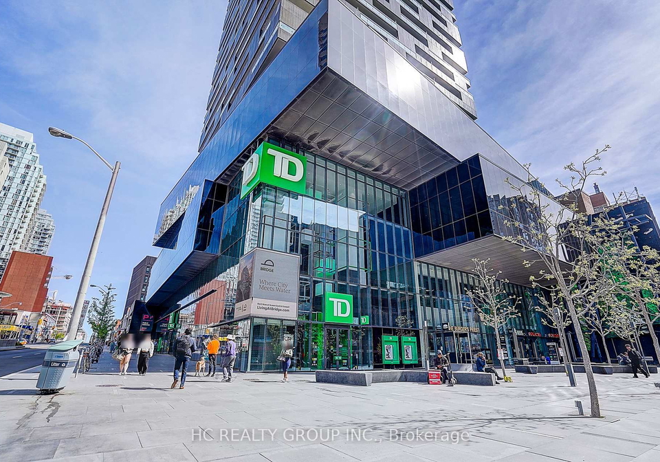 8-eglinton-avenue-e-toronto-ontario-c13181798