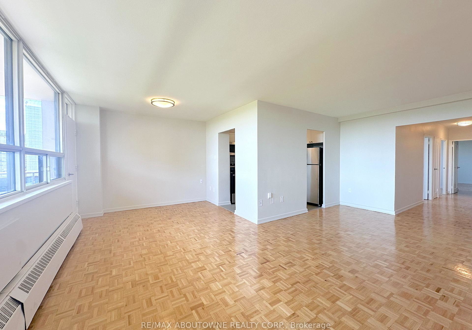12-rockford-road-toronto-ontario-c13182356