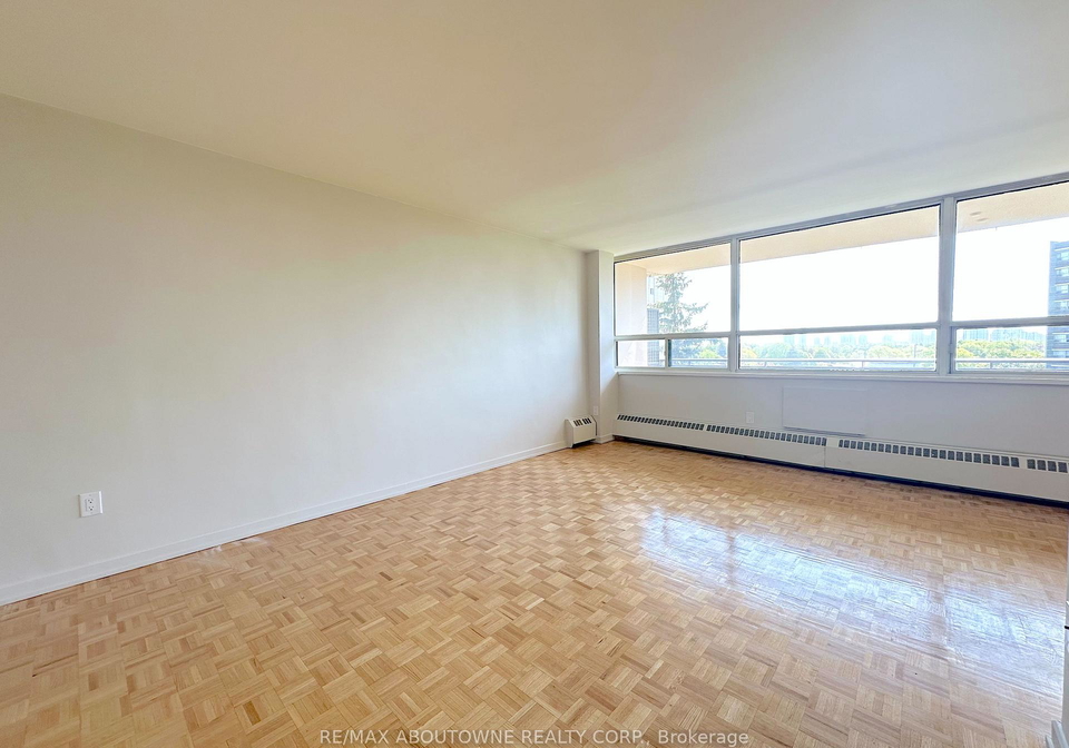 12-rockford-road-toronto-ontario-c13182356