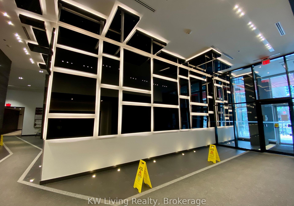 318-richmond-street-w-toronto-ontario-c13185166