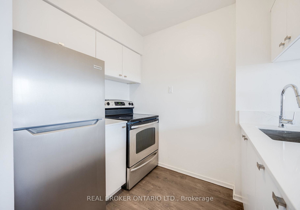 105-mc-caul-street-toronto-ontario-c13186276