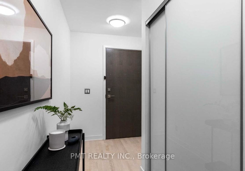 20-gladstone-avenue-toronto-ontario-c13187004