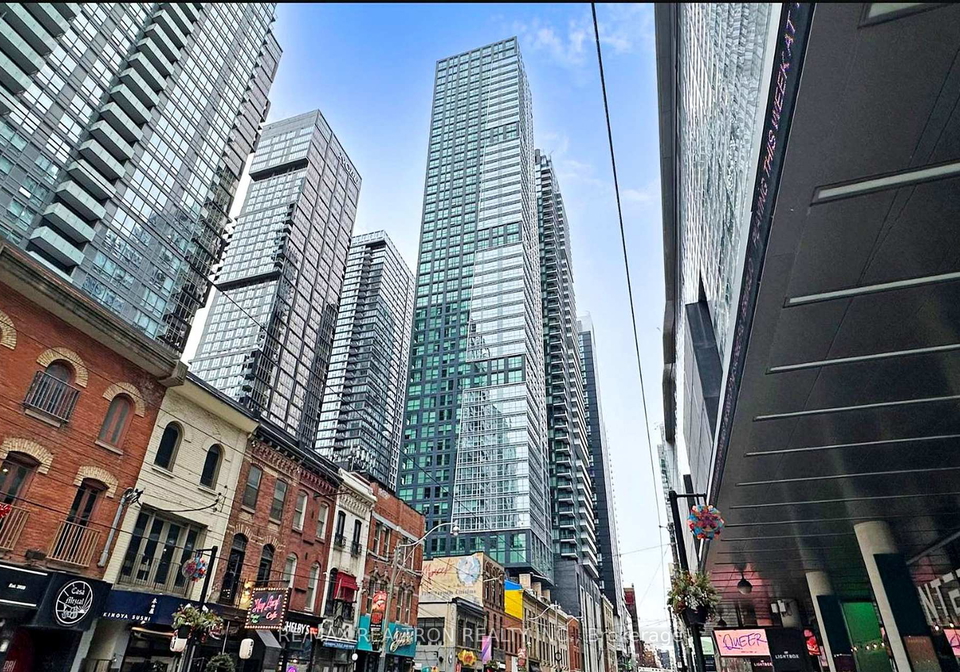 327-king-street-w-toronto-ontario-c13188382