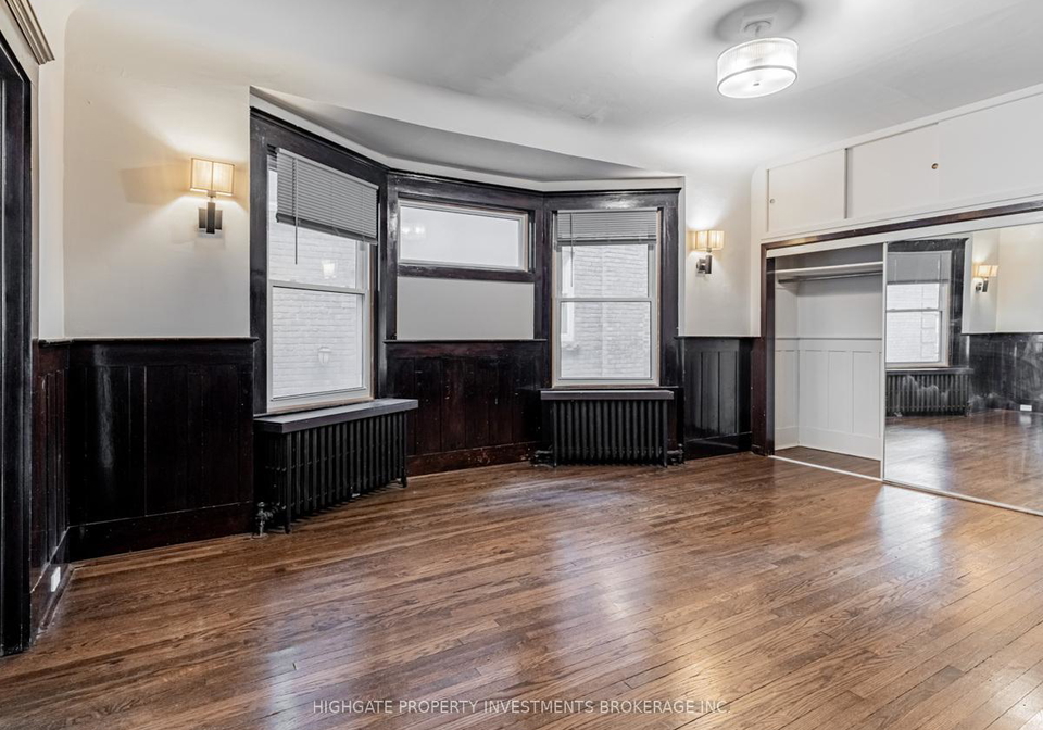 410-palmerston-boulevard-toronto-ontario-c13189312