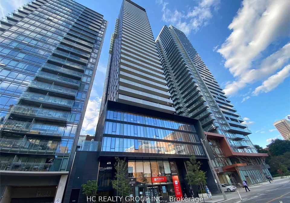 28-wellesley-street-e-toronto-ontario-c13190284
