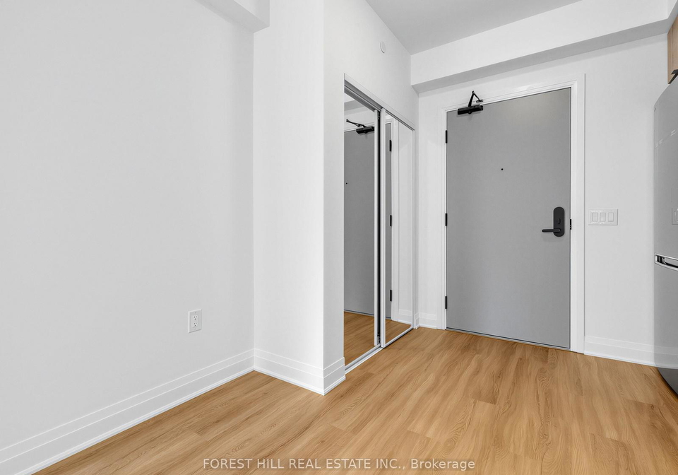 700-sheppard-avenue-w-toronto-ontario-c13190346