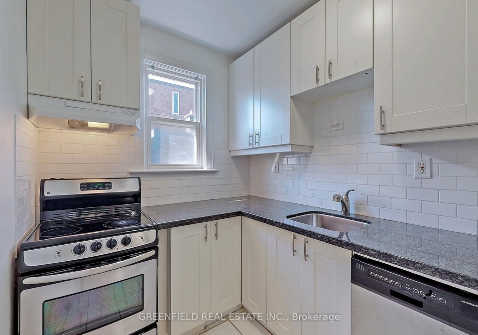 1747-bayview-avenue-east-york-ontario-c13192992