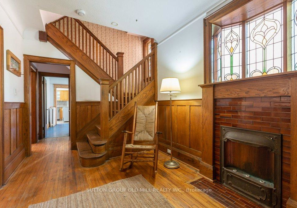 19-biggar-avenue-toronto-ontario-c13193728