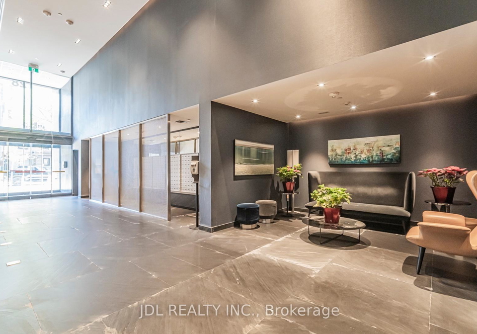 28-wellesley-street-e-toronto-ontario-c13194676