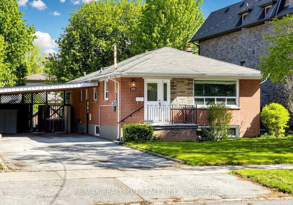 398-connaught-avenue-toronto-ontario-c13201674