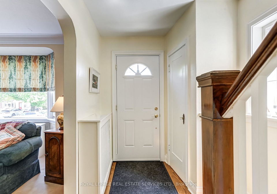 24-tanager-avenue-east-york-ontario-c13202180