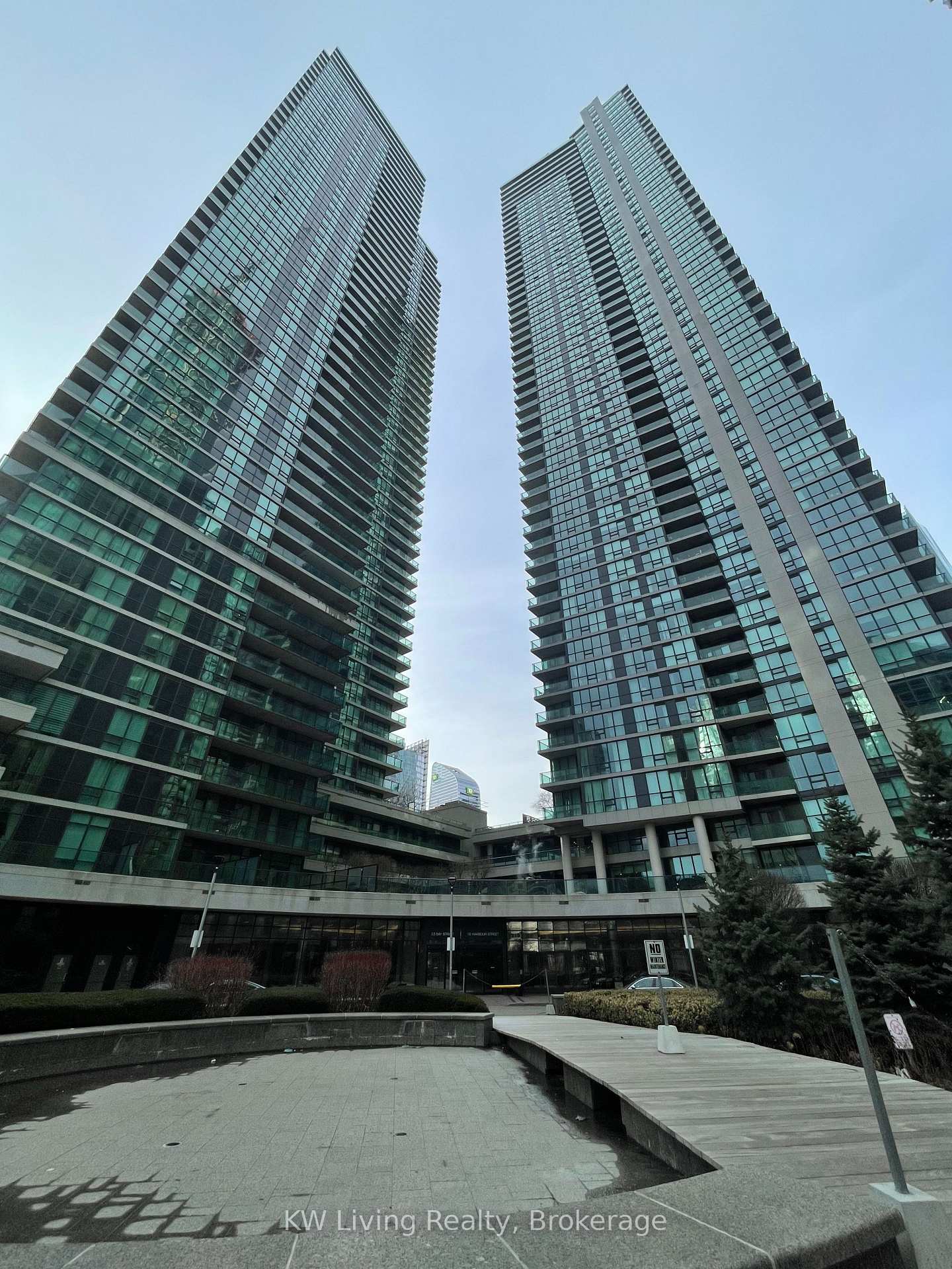 33-bay-street-toronto-ontario-c13203480