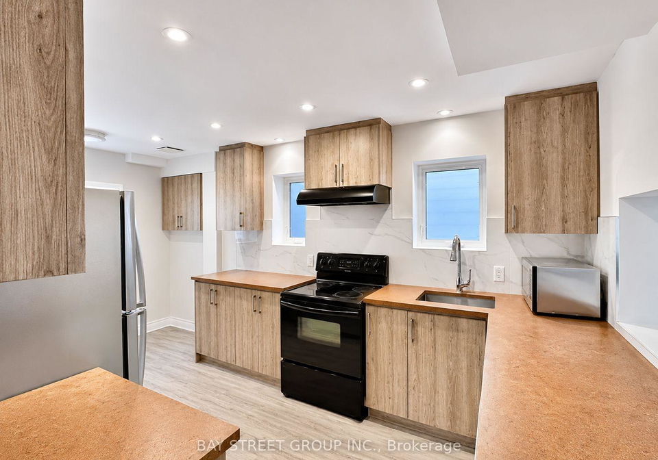 316-willowdale-avenue-north-york-ontario-c13204522