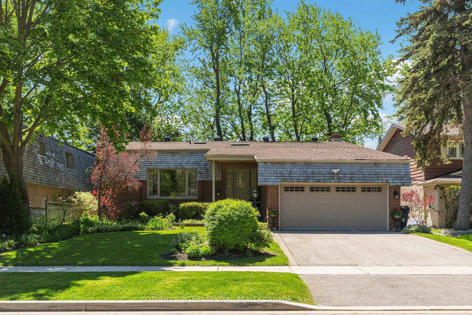 29-leacock-crescent-north-york-ontario-c13204584