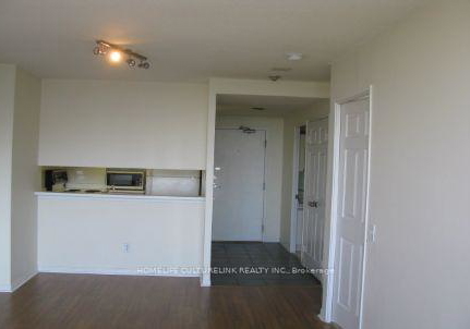 7-bishop-avenue-e-north-york-ontario-c13204740