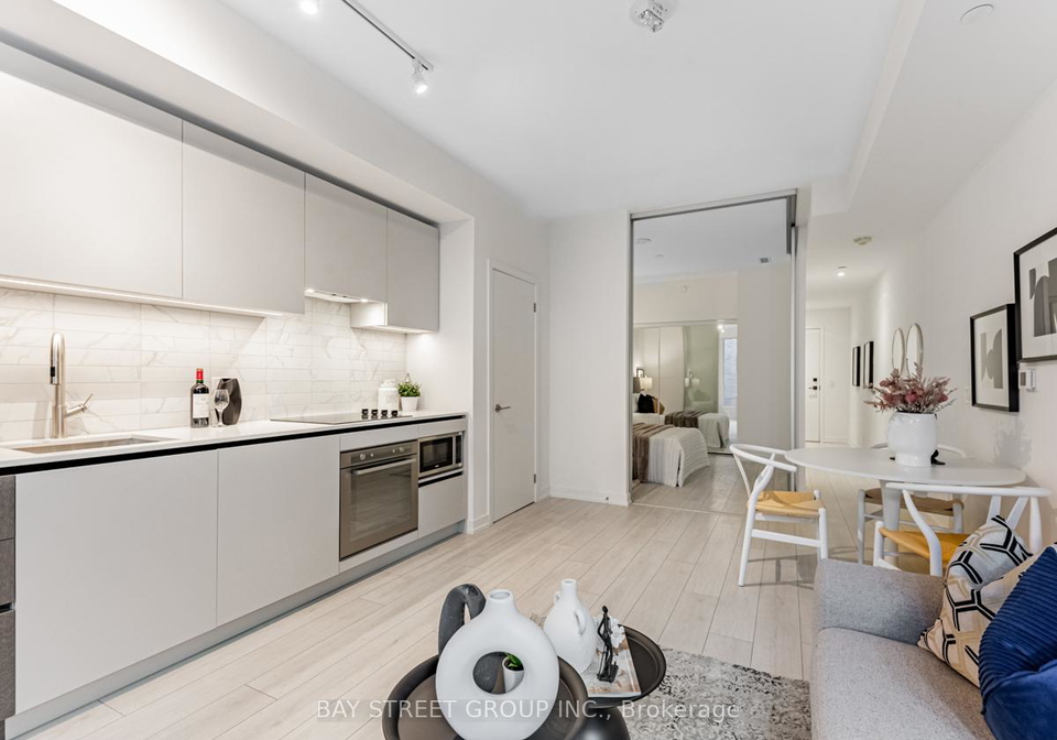 55-mercer-street-toronto-ontario-c13205342