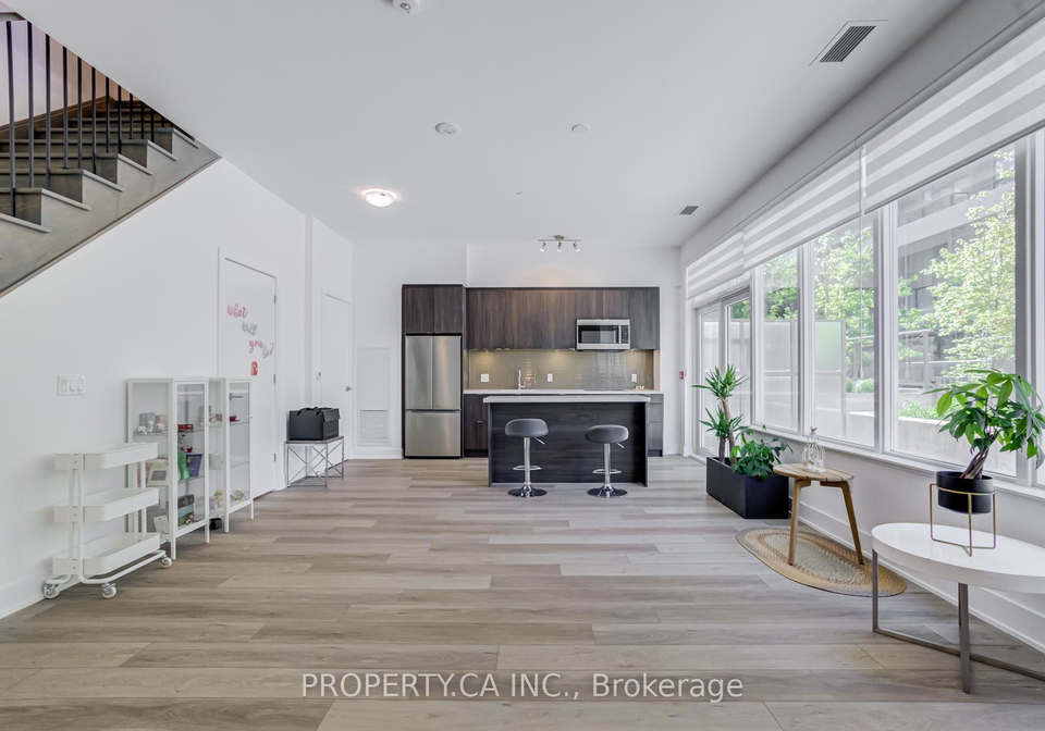 2-teagarden-court-n-north-york-ontario-c13205550