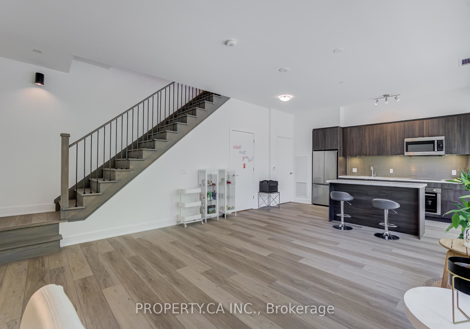 2-teagarden-court-n-north-york-ontario-c13205550