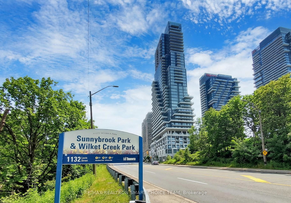 10-inn-on-the-park-drive-north-york-ontario-c13205812