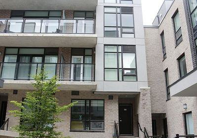 851-sheppard-avenue-w-toronto-ontario-c13205950