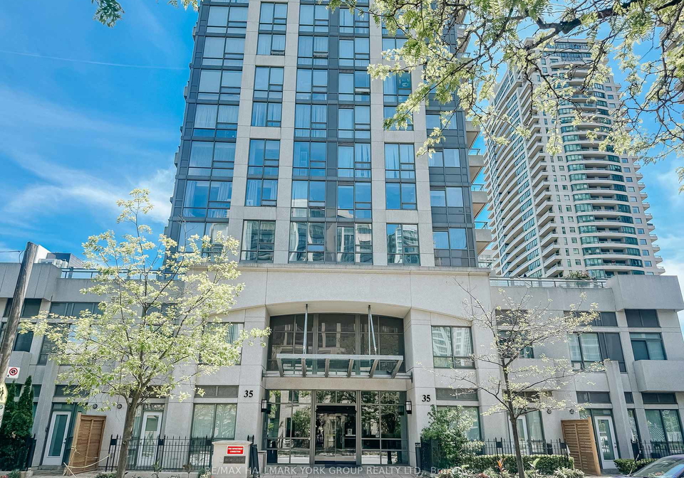35-hollywood-avenue-north-york-ontario-c13206258