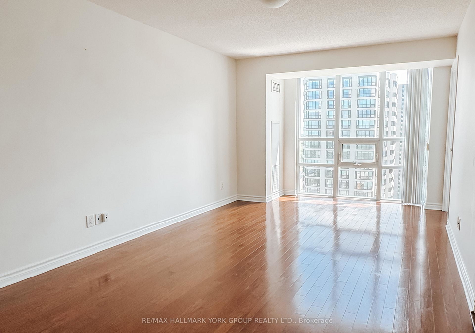 35-hollywood-avenue-north-york-ontario-c13206258