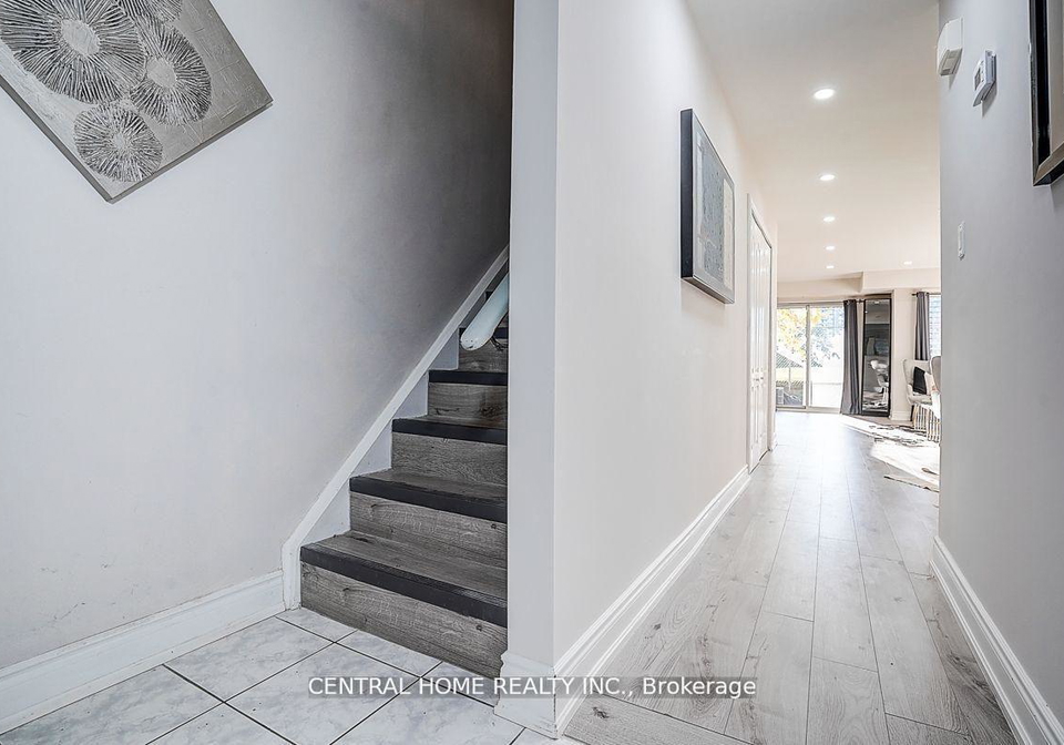 988-sheppard-avenue-w-toronto-ontario-c13206270