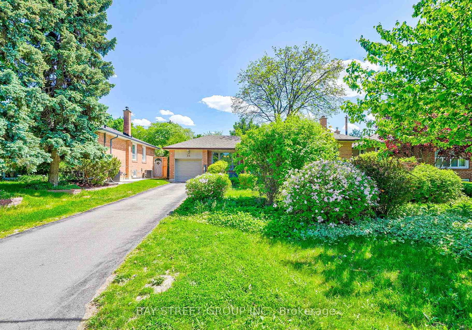 35-camwood-crescent-north-york-ontario-c13206278