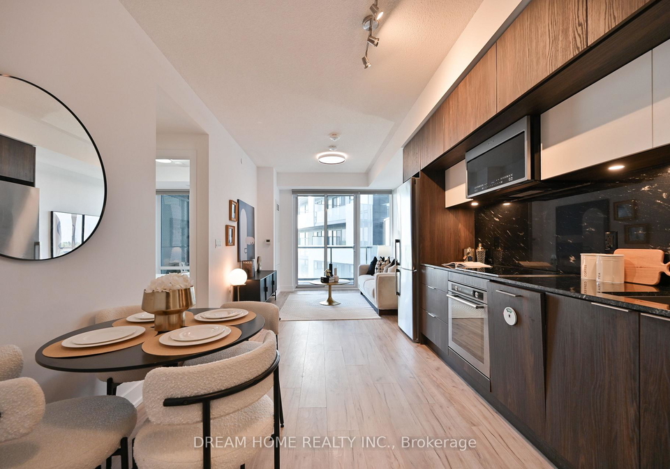 25-adra-grado-way-north-york-ontario-c13206514