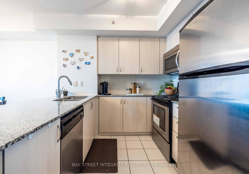 5740-yonge-street-toronto-ontario-c13206580