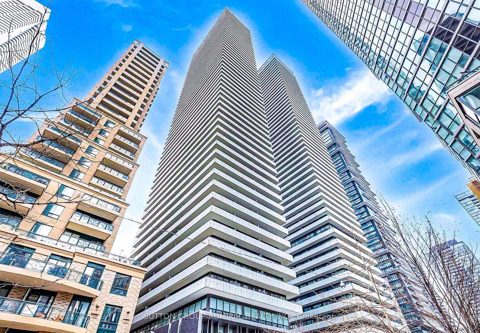 42-charles-street-e-toronto-ontario-c13206730