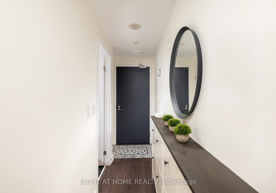 105-george-street-e-toronto-ontario-c13207108