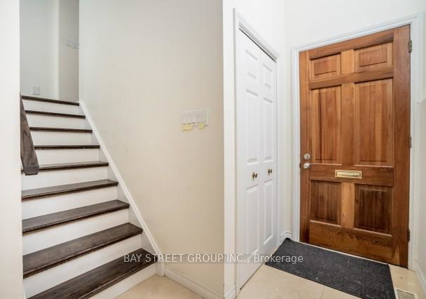 137-helendale-avenue-toronto-ontario-c13207174