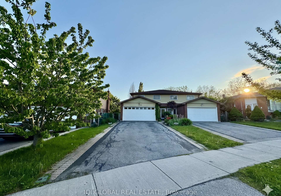 130-micmac-crescent-north-york-ontario-c13207310